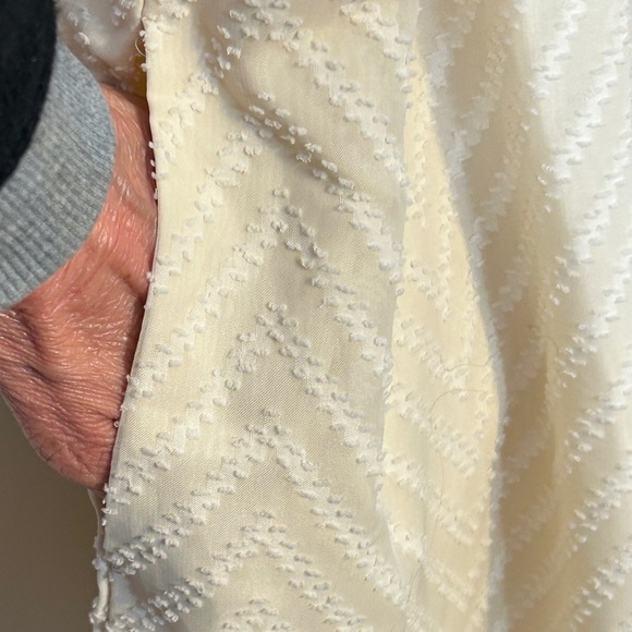 Cream colored Romper NWT Size 2X - Picture 4 of 6